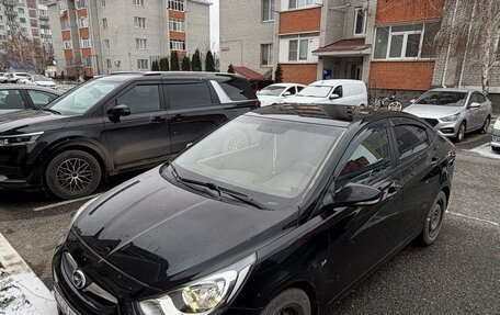 Hyundai Solaris II рестайлинг, 2011 год, 9 фотография