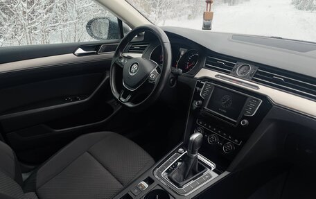 Volkswagen Passat B8 рестайлинг, 2017 год, 1 670 000 рублей, 5 фотография