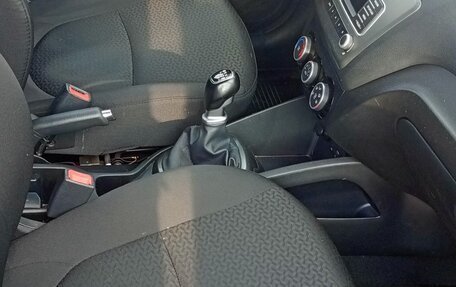 KIA Rio III рестайлинг, 2016 год, 1 050 000 рублей, 5 фотография