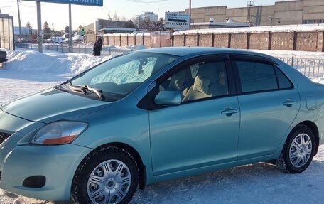 Toyota Yaris III рестайлинг, 2008 год, 730 000 рублей, 2 фотография