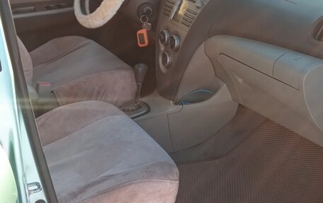 Toyota Yaris III рестайлинг, 2008 год, 730 000 рублей, 15 фотография