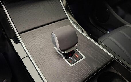 Land Rover Range Rover Evoque II, 2025 год, 6 570 000 рублей, 13 фотография