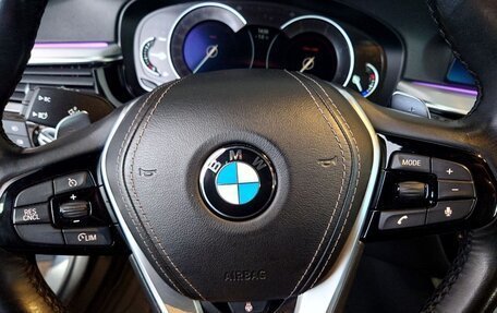 BMW 5 серия, 2018 год, 3 800 000 рублей, 9 фотография