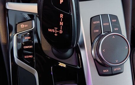 BMW 5 серия, 2018 год, 3 800 000 рублей, 18 фотография