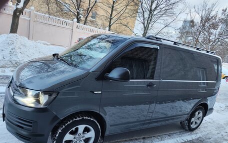 Volkswagen Transporter T6 рестайлинг, 2015 год, 2 600 000 рублей, 1 фотография