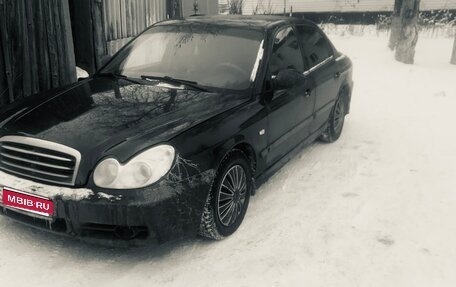 Hyundai Sonata IV рестайлинг, 2005 год, 400 000 рублей, 1 фотография