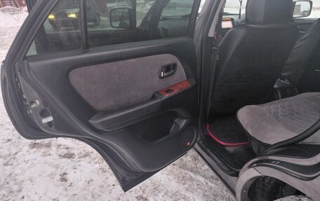 Toyota Harrier, 2002 год, 1 000 000 рублей, 8 фотография