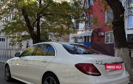 Mercedes-Benz E-Класс, 2019 год, 3 000 000 рублей, 6 фотография