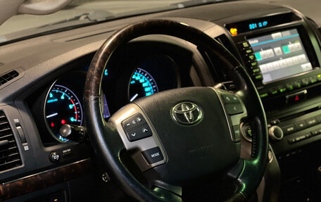 Toyota Land Cruiser 200, 2010 год, 3 500 000 рублей, 9 фотография