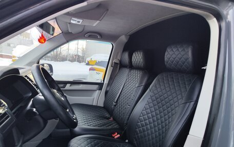 Volkswagen Transporter T6 рестайлинг, 2015 год, 2 600 000 рублей, 17 фотография