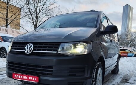 Volkswagen Transporter T6 рестайлинг, 2015 год, 2 600 000 рублей, 10 фотография