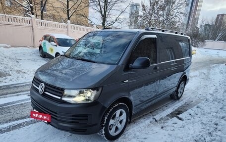 Volkswagen Transporter T6 рестайлинг, 2015 год, 2 600 000 рублей, 12 фотография