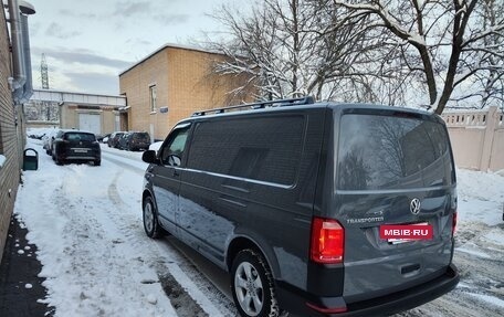 Volkswagen Transporter T6 рестайлинг, 2015 год, 2 600 000 рублей, 9 фотография