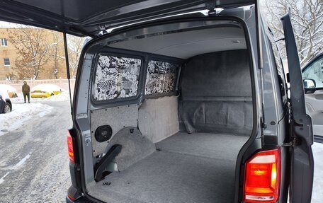 Volkswagen Transporter T6 рестайлинг, 2015 год, 2 600 000 рублей, 25 фотография