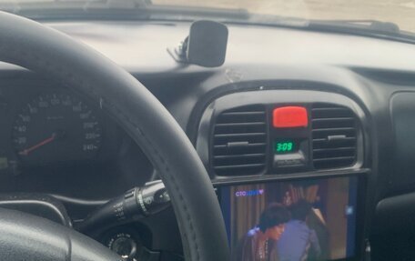 Hyundai Sonata IV рестайлинг, 2005 год, 400 000 рублей, 8 фотография