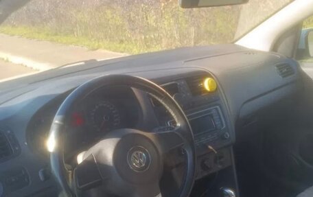 Volkswagen Polo VI (EU Market), 2012 год, 800 000 рублей, 9 фотография