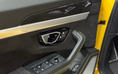 Lamborghini Urus I, 2019 год, 18 300 000 рублей, 13 фотография