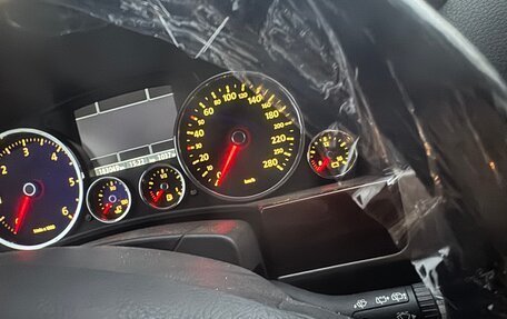 Volkswagen Touareg III, 2010 год, 1 800 000 рублей, 6 фотография