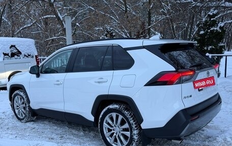 Toyota RAV4, 2022 год, 3 480 000 рублей, 5 фотография