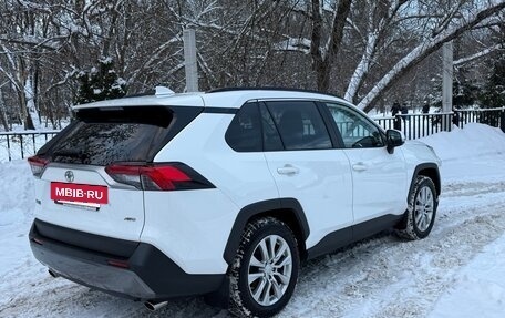 Toyota RAV4, 2022 год, 3 480 000 рублей, 10 фотография