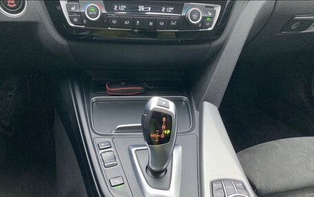 BMW 3 серия, 2018 год, 2 900 000 рублей, 16 фотография