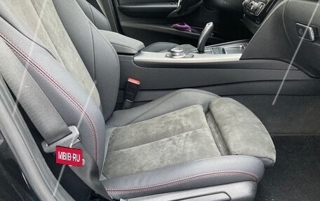 BMW 3 серия, 2018 год, 2 900 000 рублей, 11 фотография