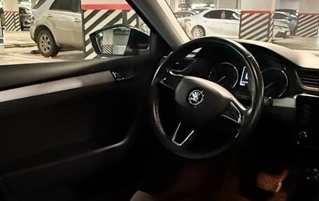 Skoda Superb III рестайлинг, 2017 год, 2 100 000 рублей, 5 фотография