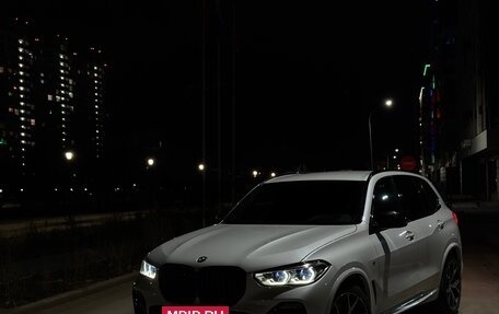 BMW X5, 2019 год, 6 300 000 рублей, 2 фотография