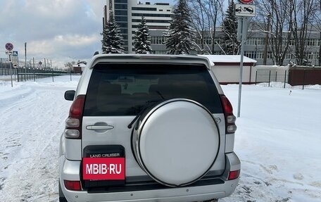 Toyota Land Cruiser Prado 120 рестайлинг, 2005 год, 1 700 000 рублей, 2 фотография