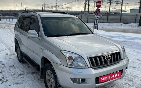 Toyota Land Cruiser Prado 120 рестайлинг, 2005 год, 1 700 000 рублей, 3 фотография