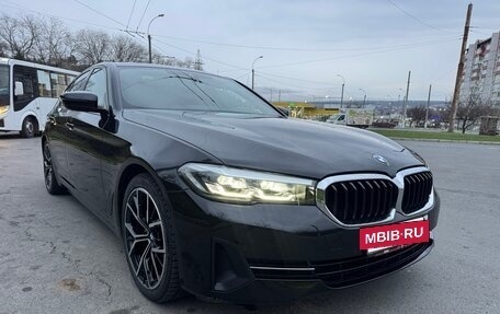 BMW 5 серия, 2020 год, 4 650 000 рублей, 2 фотография