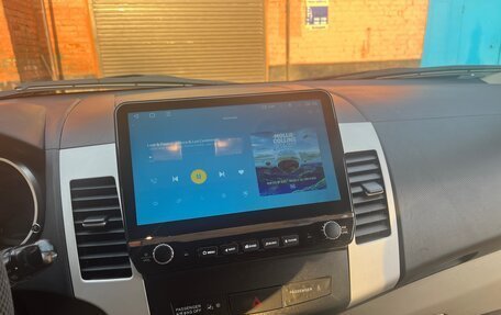 Mitsubishi Outlander III рестайлинг 3, 2008 год, 1 200 000 рублей, 8 фотография