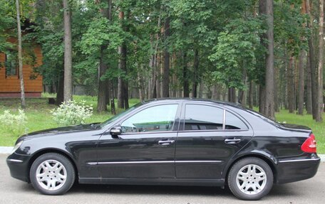 Mercedes-Benz E-Класс, 2004 год, 1 450 000 рублей, 3 фотография