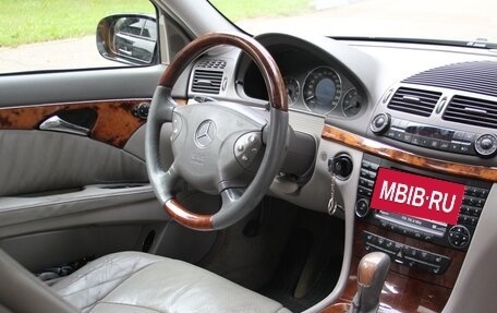 Mercedes-Benz E-Класс, 2004 год, 1 450 000 рублей, 34 фотография