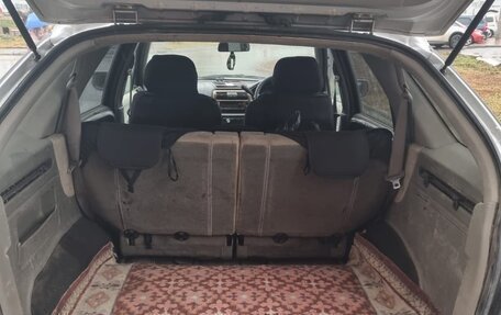 Nissan Rnessa, 2001 год, 300 000 рублей, 12 фотография