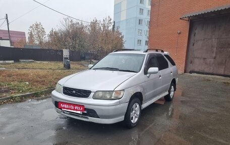 Nissan Rnessa, 2001 год, 300 000 рублей, 2 фотография