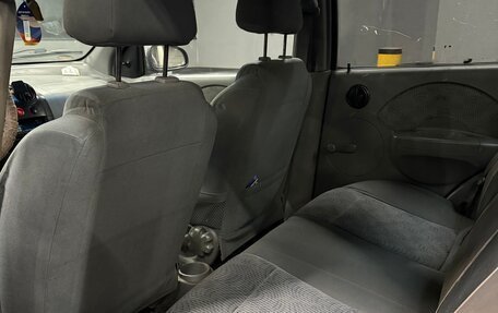 Chevrolet Aveo III, 2003 год, 125 000 рублей, 9 фотография