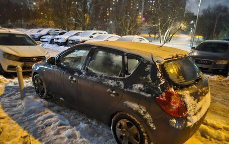 KIA cee'd I рестайлинг, 2009 год, 1 000 000 рублей, 2 фотография