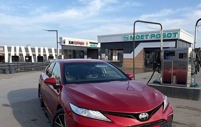 Toyota Camry, 2021 год, 3 300 000 рублей, 1 фотография