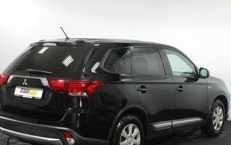Mitsubishi Outlander III рестайлинг 3, 2016 год, 1 456 000 рублей, 5 фотография