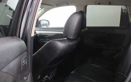 Mitsubishi Outlander III рестайлинг 3, 2016 год, 1 456 000 рублей, 15 фотография