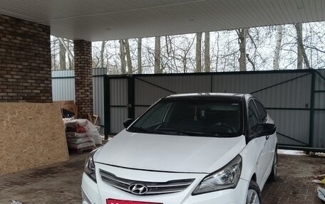 Hyundai Solaris II рестайлинг, 2015 год, 540 000 рублей, 1 фотография