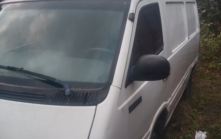 SsangYong Istana, 1995 год, 130 000 рублей, 6 фотография