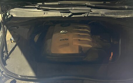 Volkswagen Touareg III, 2003 год, 900 000 рублей, 10 фотография