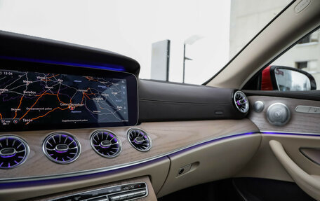 Mercedes-Benz E-Класс, 2017 год, 3 299 000 рублей, 23 фотография