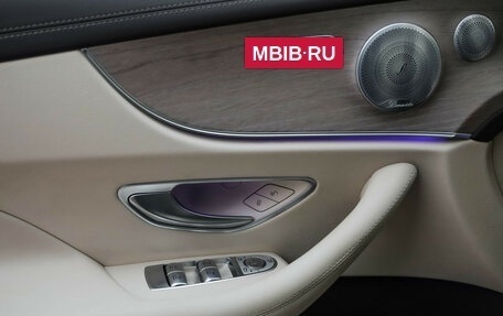 Mercedes-Benz E-Класс, 2017 год, 3 299 000 рублей, 28 фотография