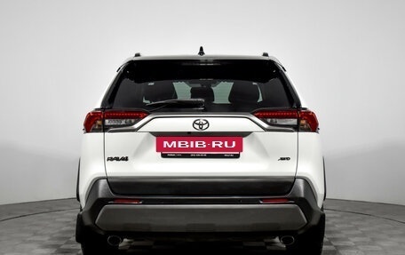 Toyota RAV4, 2019 год, 2 649 000 рублей, 6 фотография