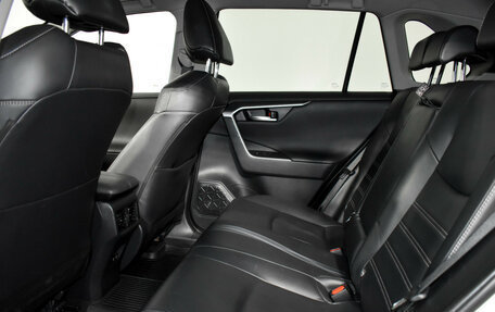 Toyota RAV4, 2019 год, 2 649 000 рублей, 13 фотография