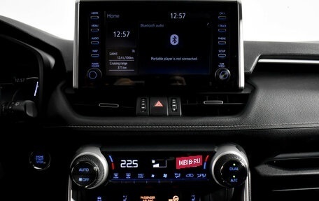 Toyota RAV4, 2019 год, 2 649 000 рублей, 17 фотография