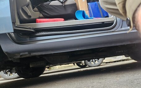 KIA Carnival III, 2007 год, 900 000 рублей, 14 фотография